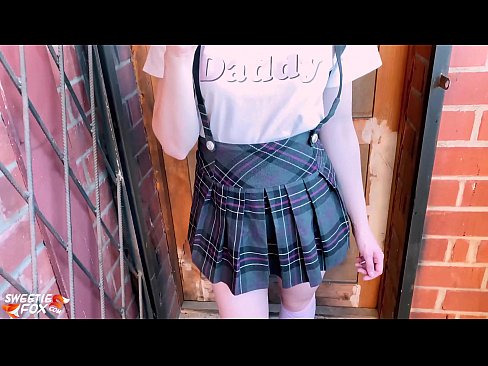❤️ Schoolgirl buruja rẹ dick jinna ati fokii dipo ti awọn kilasi. ❌  si wa ❌❤